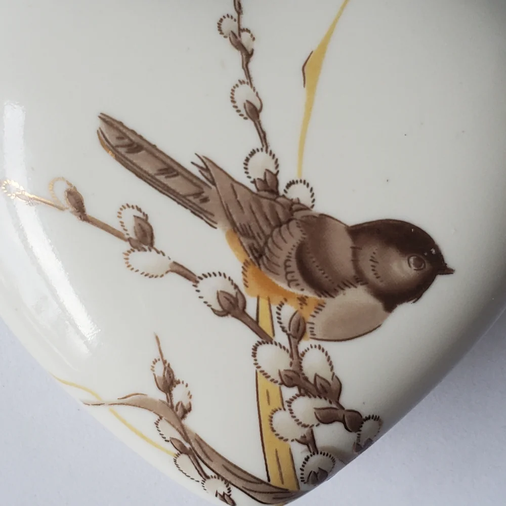 Otagiri Heart-Shaped Lidded Trinket Box  Bird & Pussywillows Vintage Japan - Picture 8 of 9
